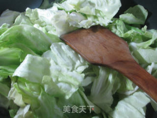 Stir-fried Beef Cabbage with Chicken Breast recipe