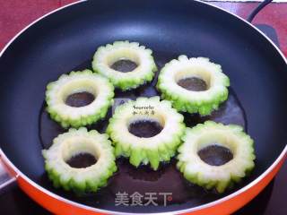 Bitter Gourd Fried Sun Egg recipe