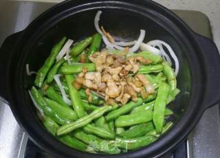 Braised Noodles with Lentils, Pork and Potato recipe