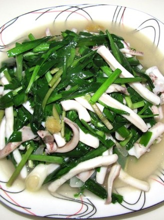 Fried Squid with Chives recipe
