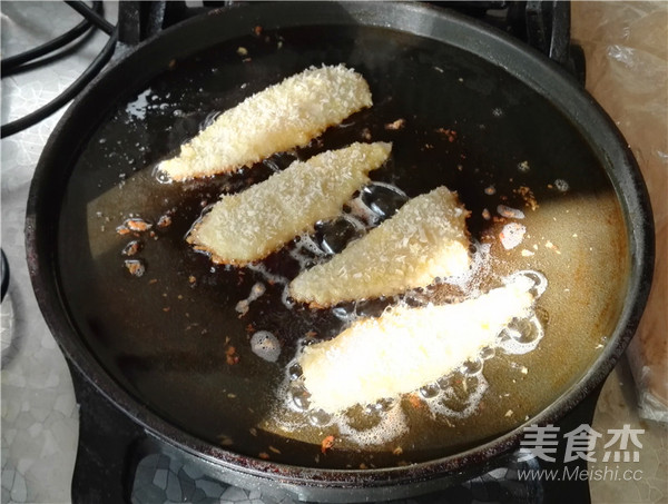 Pan-fried Plaice Fillet with Garlic, Fresh and Tender Deep-sea Delicious Lips and Teeth are Fragrant recipe