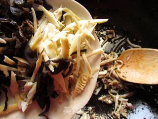 Hot and Sour Seafood Soup recipe