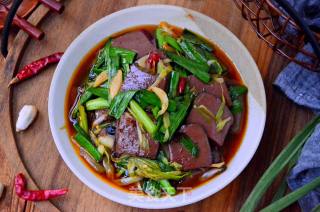Stir-fried Garlic with Duck Blood recipe