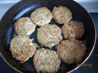 Oatmeal and Seasonal Vegetable Spanish Mackerel Cakes recipe