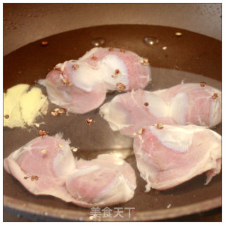 Popular, Delicious and Simple to Make-----spicy Duck Gizzard with Cold and Spicy Sauce recipe