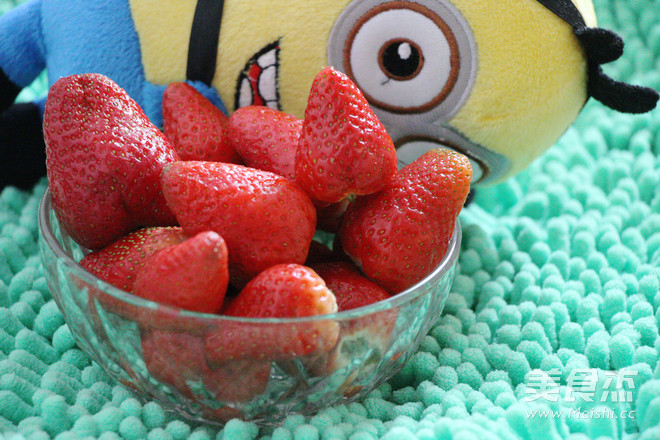 Homemade Canned Strawberries (with Secret Recipe for Washing Strawberries) recipe