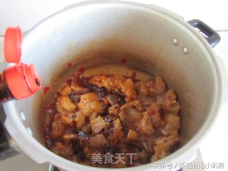 Beef Tendon Stewed with White Radish recipe