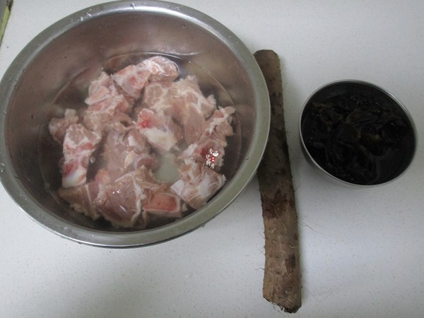 Yam Black Fungus Pork Rib Soup recipe