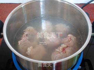 Red Date and Lotus Root Soup recipe