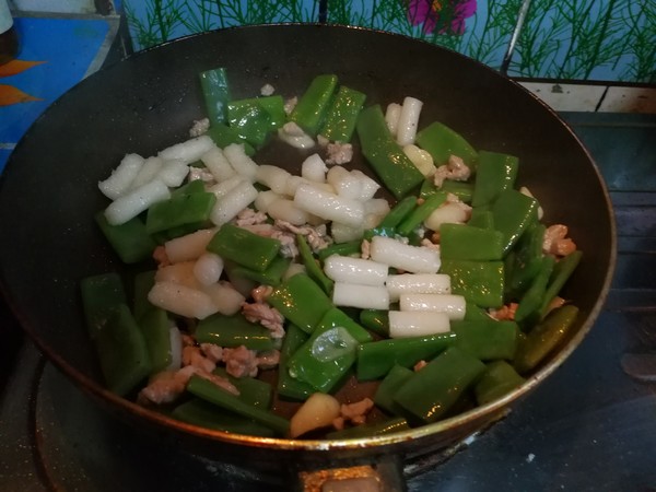 Stir-fried Rice Cake with Olive Vegetables recipe