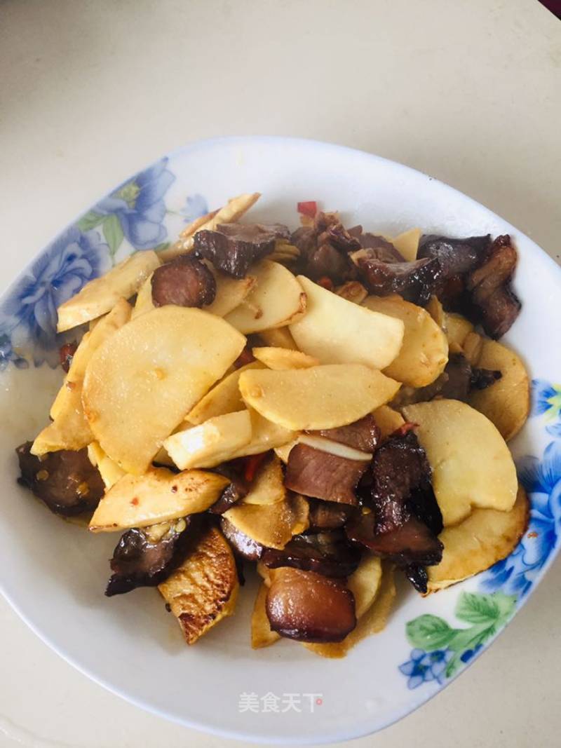 Stir-fried Winter Bamboo Shoots with Bacon recipe