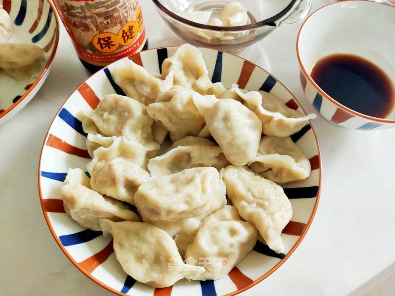 Pork Shrimp and Cabbage Dumplings recipe