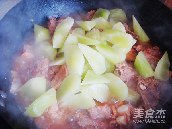 Roasted Ribs with Lettuce recipe