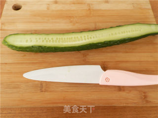 Cucumber Roll with Egg Minced Meat recipe