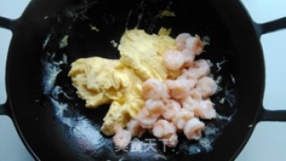 Scrambled Eggs with Shrimp recipe