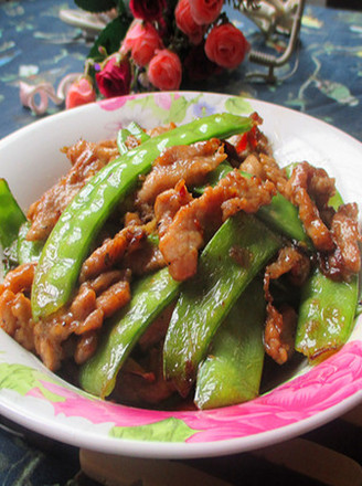 Stir-fried Lean Pork with Snow Peas recipe