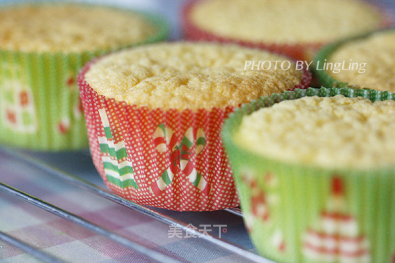 Whole Egg Sponge Cupcakes recipe