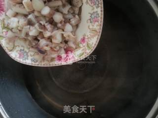 Fried Squid with Chives recipe