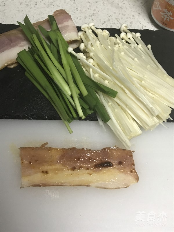 Bacon Enoki Mushroom Roll recipe