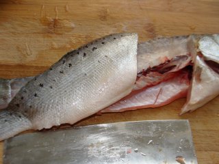 Steamed Sea Bass Fillet with Garlic recipe