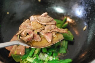 [stir-fried Pork Liver with Green Pepper] recipe