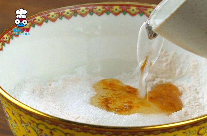 Ruyi Chuan Lotus Root Fen Cinnamon Sugar Cake recipe