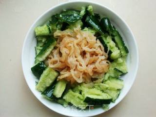 That Touch of Emerald Green ---- Cold Jellyfish Cucumber recipe