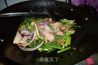 Stir-fried Pork with Garlic Moss recipe