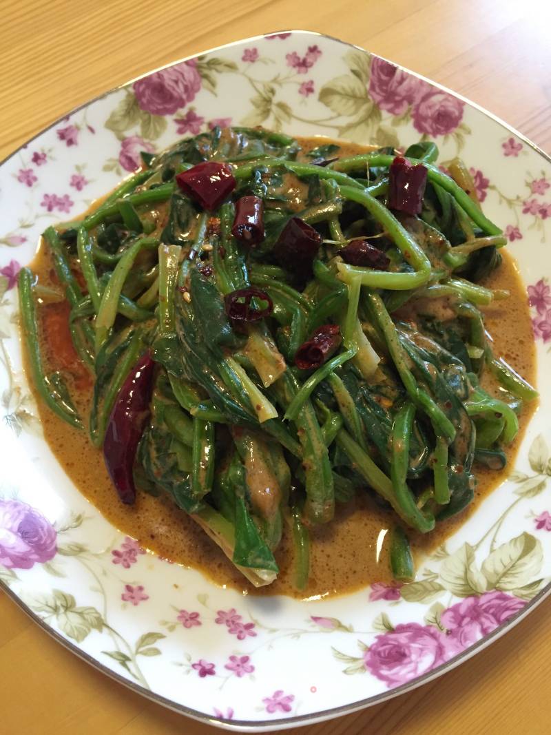 Spinach with Tahini Sauce recipe