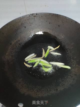Stewed Frozen Tofu with Chrysanthemum recipe