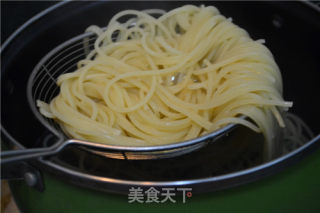 A Nice Weekend Lunch for One Person [tomato and Shrimp Pasta] recipe