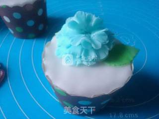 Carnation Fondant Cake recipe