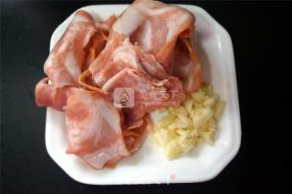 Fried Bacon with Snow Beans recipe