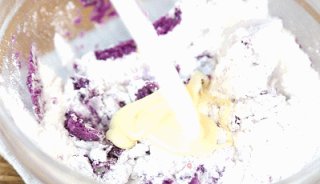 Reduced Fat Snacks, Sweet and Soft Purple Sweet Potato Sesame Cake recipe