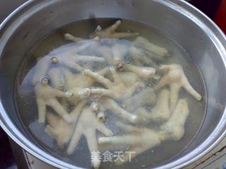 Chicken Feet with Onion recipe