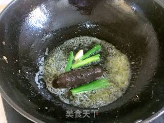 Fried Noodles with Sea Cucumber recipe