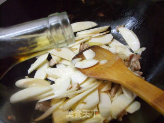 Stir-fried Rice White with Sliced Pork recipe