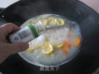 Carrot Corn Crucian Carp Soup recipe
