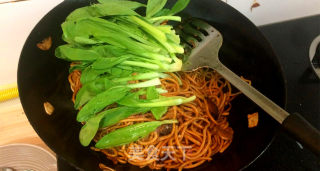 Shanghai Fried Noodles recipe