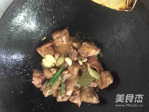 Braised Pork Ribs Noodle recipe