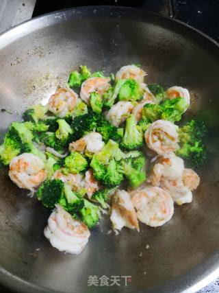 Fried Broccoli with Shrimp recipe