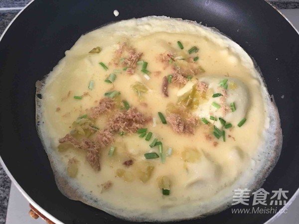 Mustard Pork Floss Egg Pancakes recipe