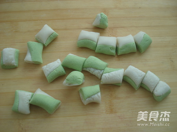 Jade Two-color Five-ren Glutinous Rice Balls recipe