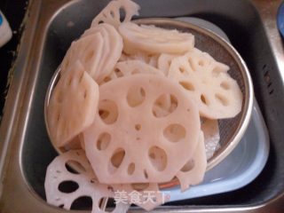 Booming Financial Resources-dongting Return to The Pot of Lotus Root recipe