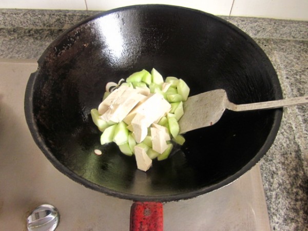 Cucumber Stewed Tofu recipe