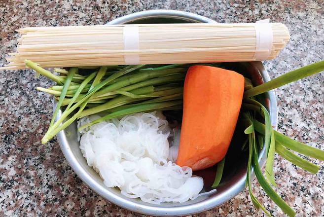 Scallop Vegetable Noodle recipe