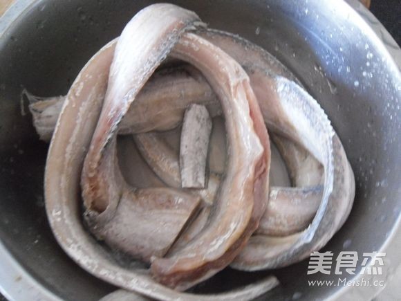 Fried Grilled Saury recipe