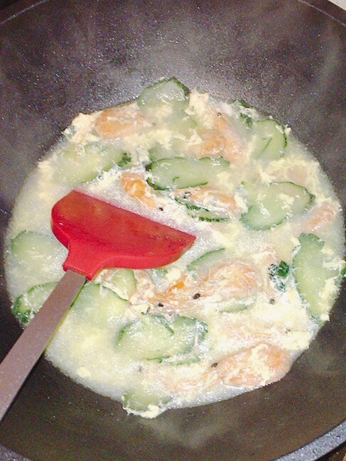 Cucumber and Shrimp Soup recipe