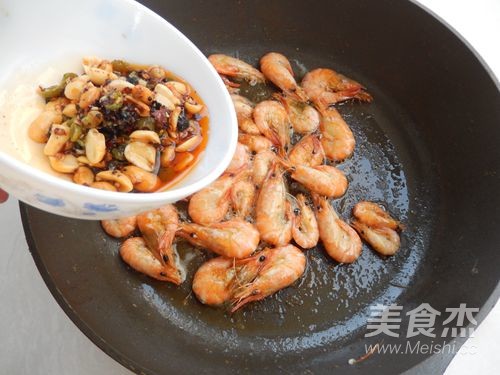 Eight Treasure Spicy Prawns recipe