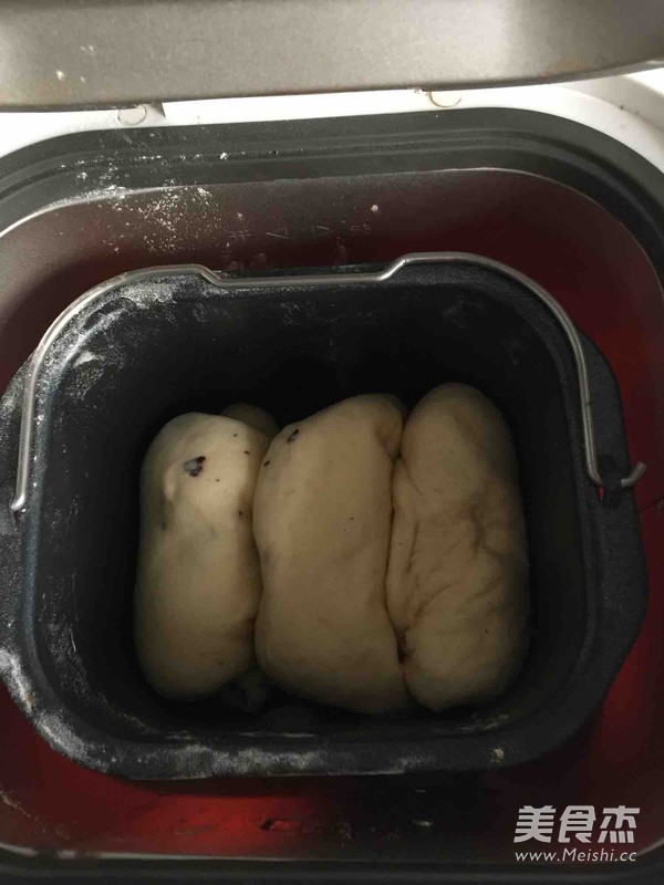 Bread Machine to Make Blackcurrant Bread recipe